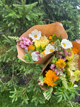 Load image into Gallery viewer, 10-week Summer Flower CSA
